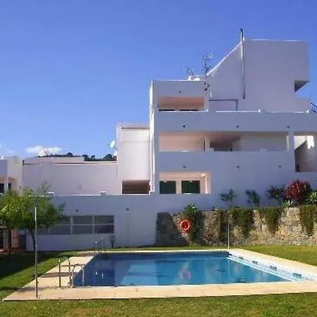 Duplex Entre Y Marbella * 에스테포나